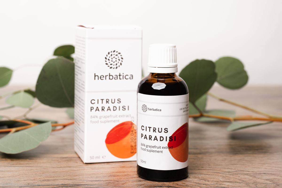 Extrakt z grapefruitu značky Herbatica obsahuje vitamín C a je vhodný na posílení organismu, detox a imunitu